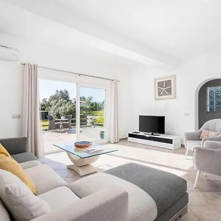 וילה Casa Jardim