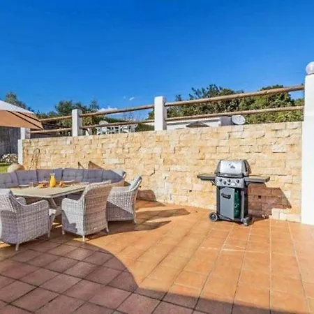 Casa Jardim Villa *